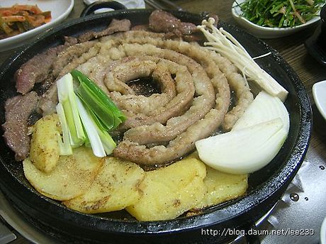 황소고집돌곱창 이미지
